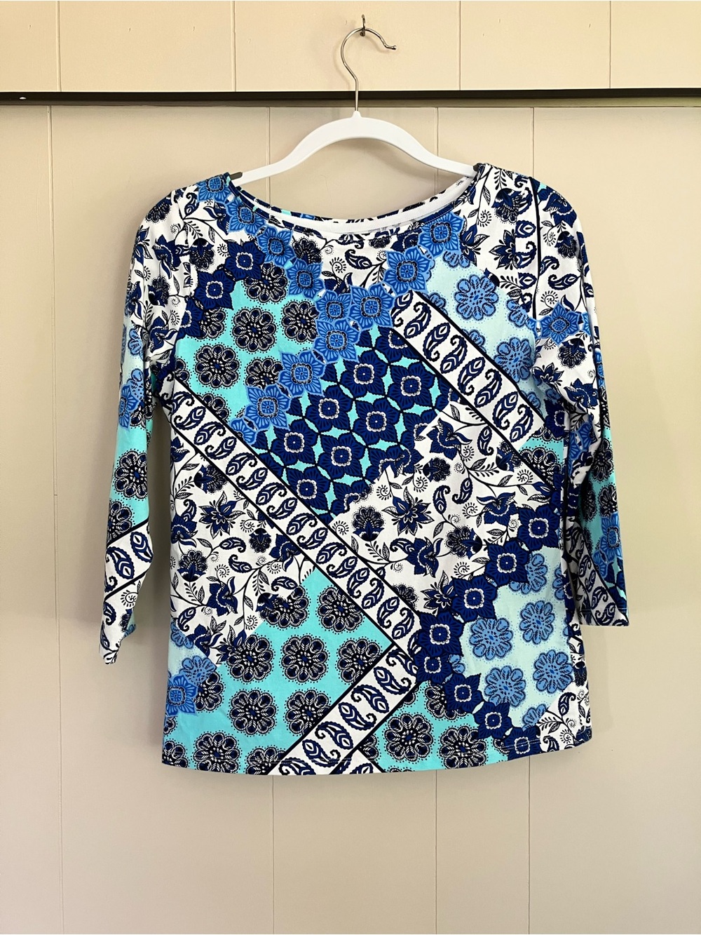 Talbots The Talbots Tee Blue Aqua Floral Print 3/4 Sleeves Stretch Boatneck Sz S